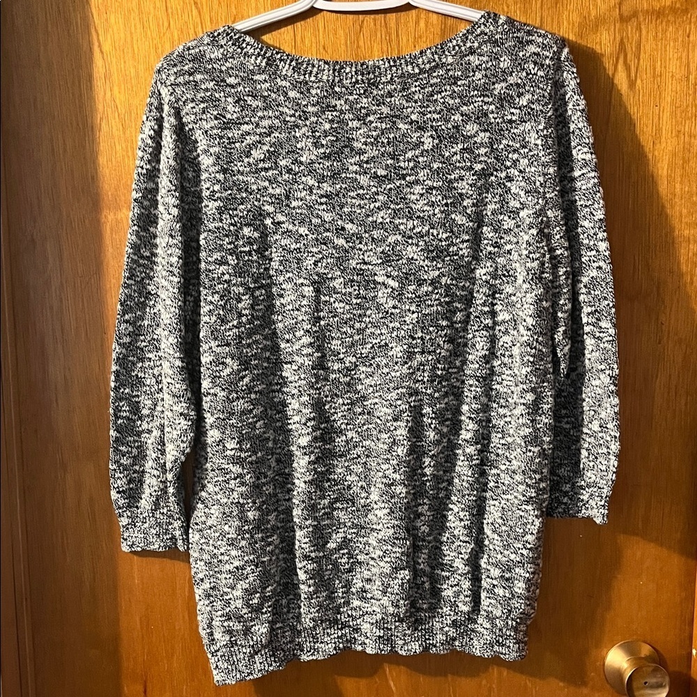 Woman’s Old Navy Black and White Marled Knit Sweater Large - Picture 3 of 3
